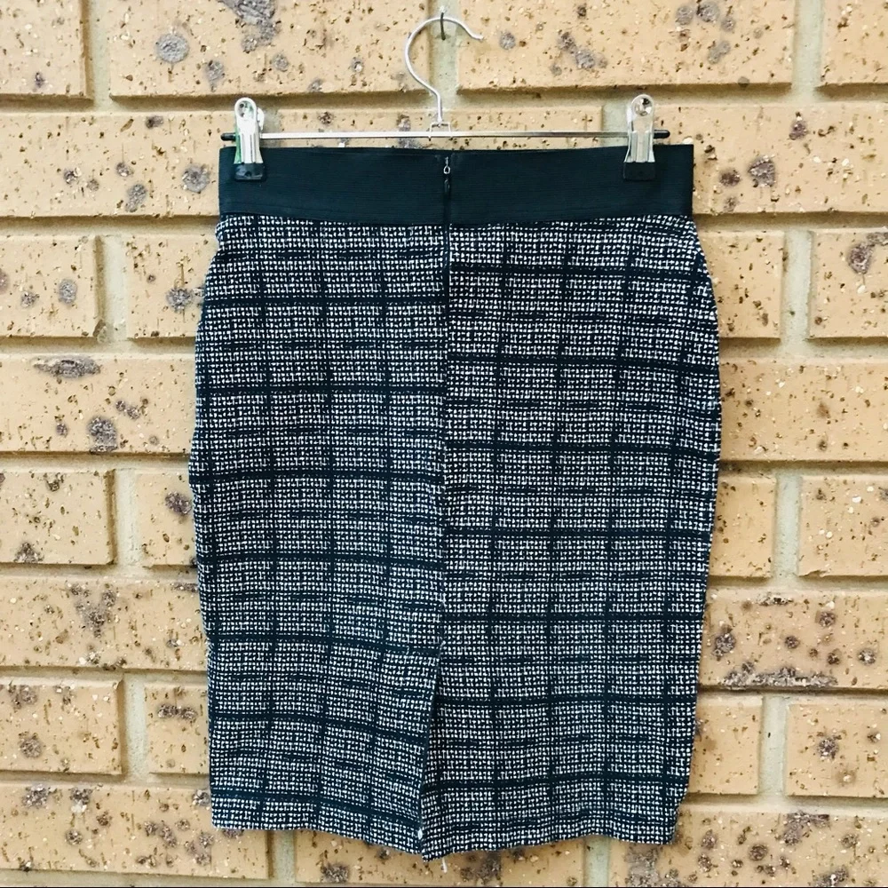 TEMT Size Small Black White Tulip Skirt Casual Work - Picture 4 of 7
